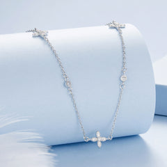 Flower Detail Necklace