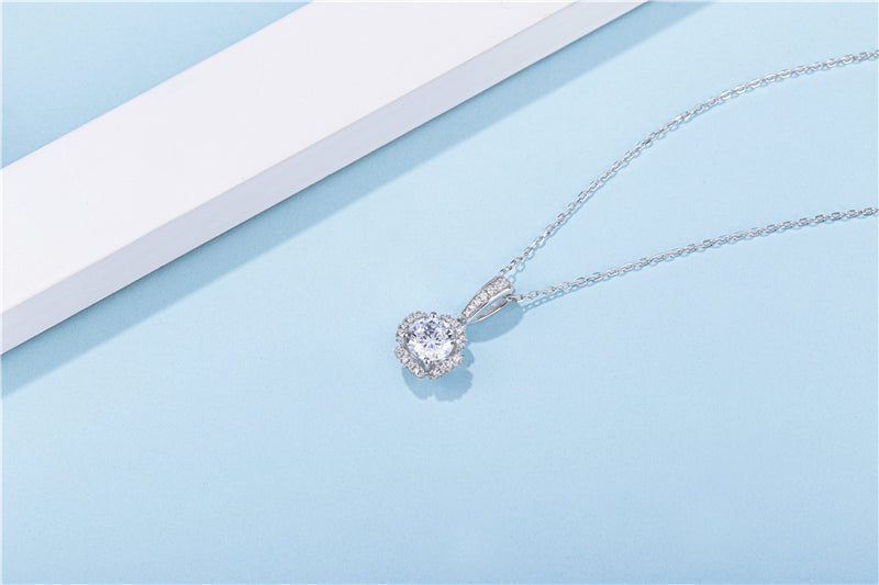 Flower Moissanite Pendant Necklace