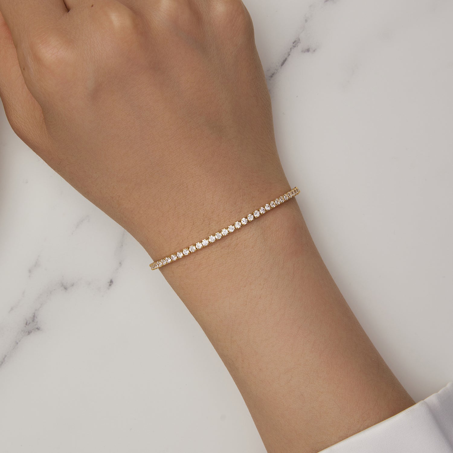 Gold Sparkling Strand Bracelet